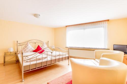 Фотография гостиницы Hotel- Restaurant Zum Hirsch