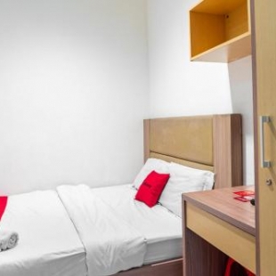 Фотография гостиницы RedDoorz Syariah @ Klojen Malang