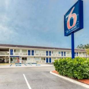 Фотографии гостиницы
Motel 6-Venice, FL