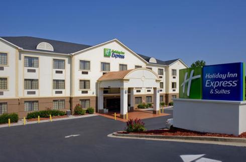 Фотография гостиницы Holiday Inn Express Hotel & Suites Kennesaw Northwest - Acworth, an IHG Hotel