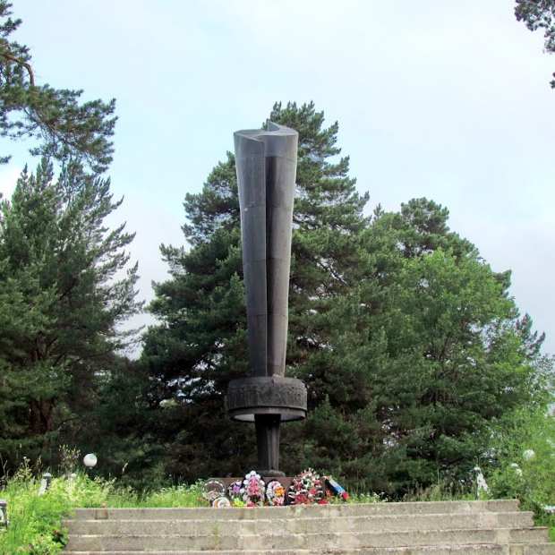 Фотография достопримечательности Памятник Воинам-вашкинцам, погибшим на полях сражений в годы Великой Отечественной войны