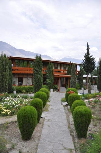 Фотография гостиницы Gilgit Serena Hotel