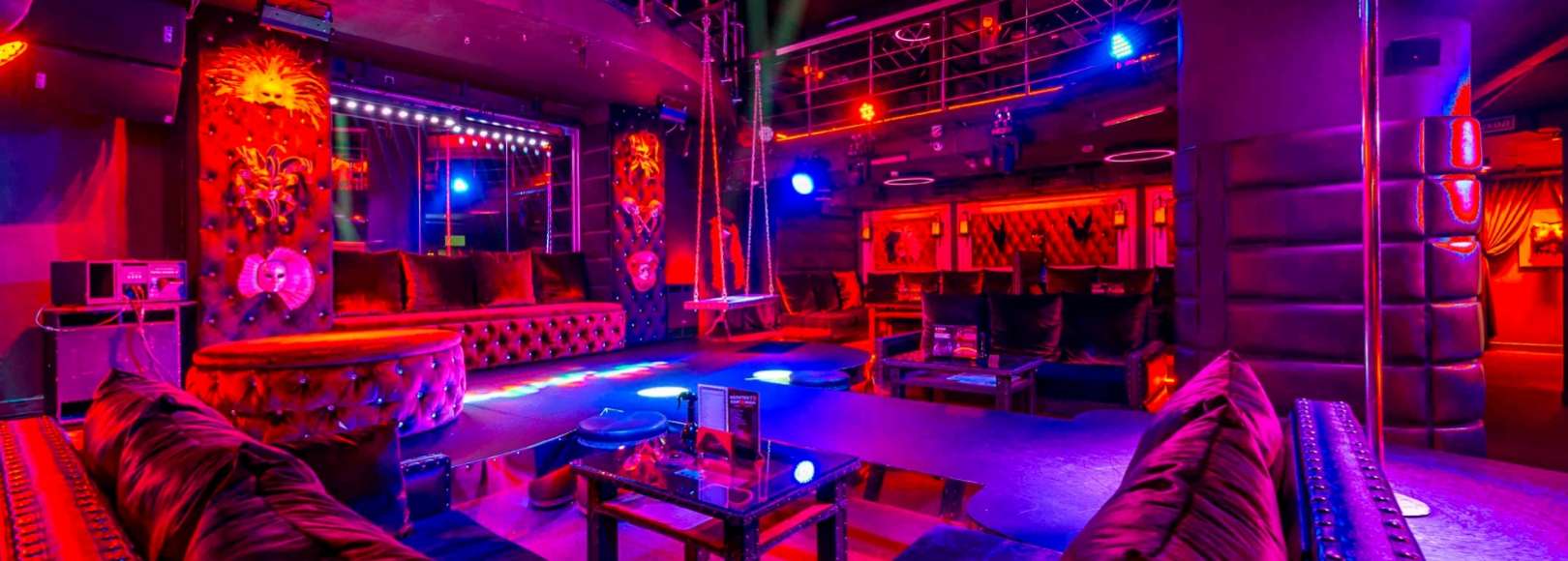 Фотография стриптиз-клуба Burlesque Стриптиз-клуб на Фрунзе