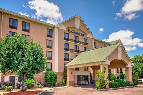 Фотография гостиницы Comfort Inn Pensacola - University Area
