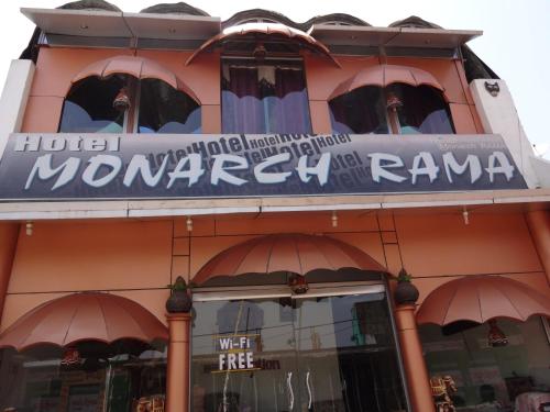 Фотографии гостиницы 
            Hotel Monarch Rama