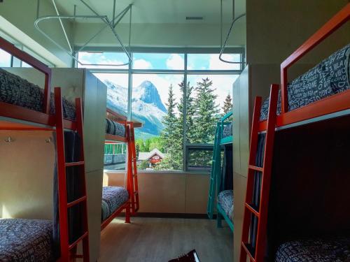 Фотография хостела Canmore Downtown Hostel