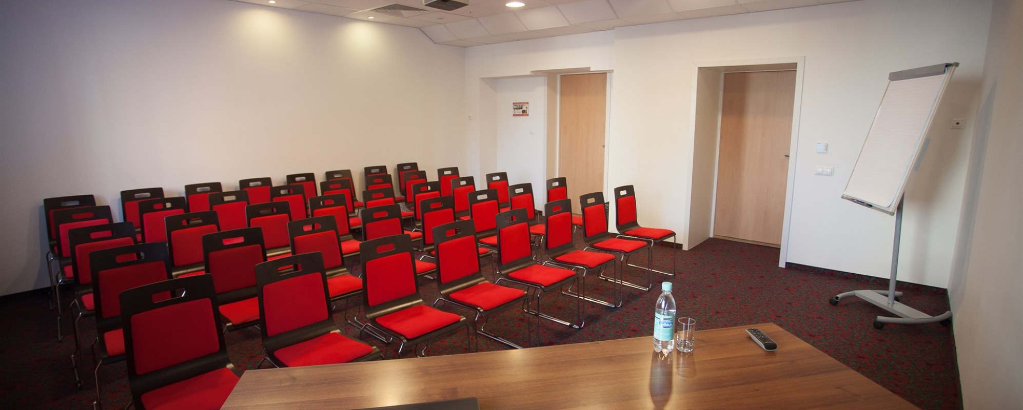 Фотографии конференц-зала GRAY / ORANGE