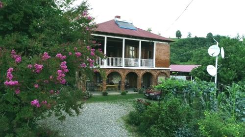 Фотография гостевого дома Guesthouse Boboti