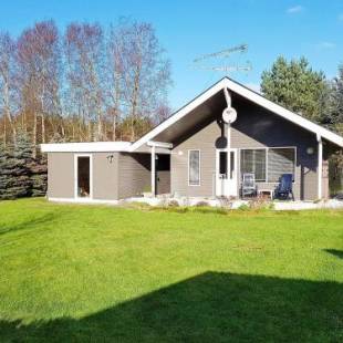 Фотографии гостевого дома
Two-Bedroom Holiday home in Hals 22