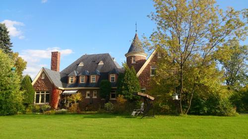 Фотография мини отеля Chateau Murdock Gite et Esthétique 1950