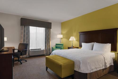 Фотография гостиницы Hampton Inn & Suites Mishawaka/South Bend at Heritage Square
