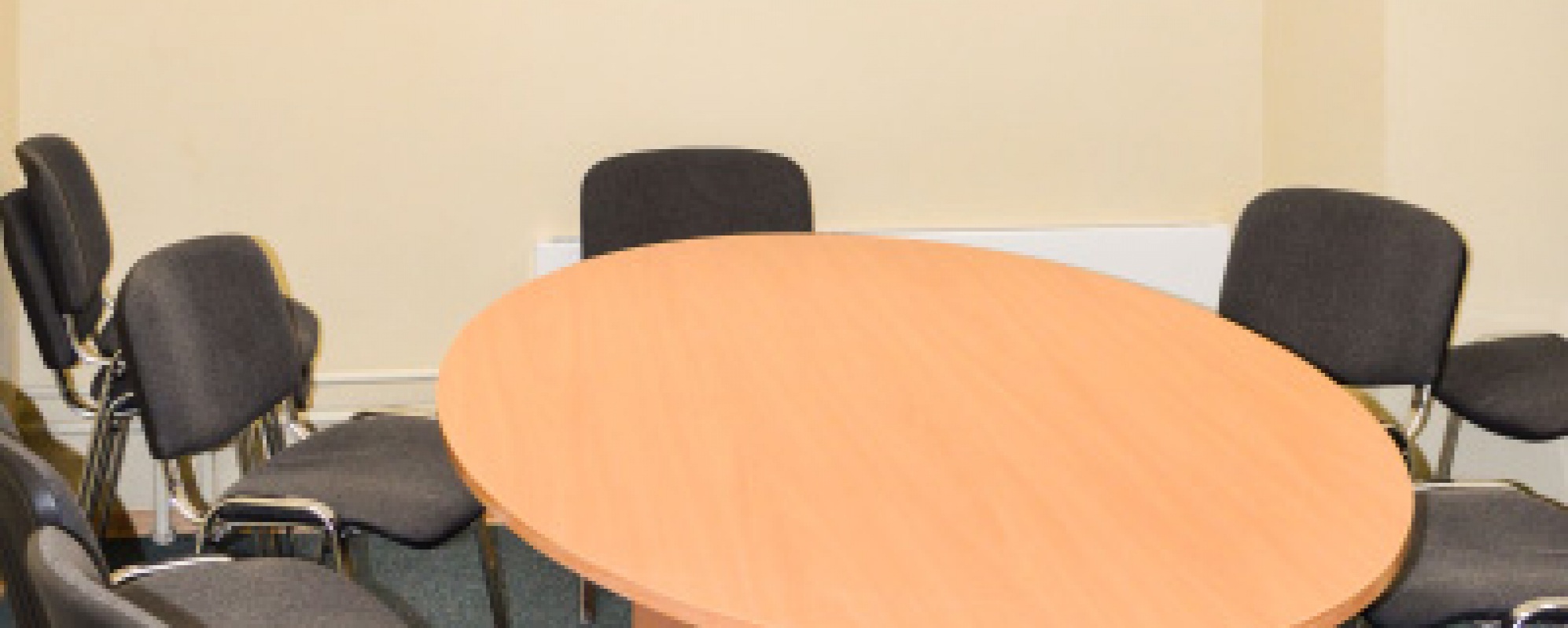 Фотографии комнаты для переговоров Форест Инн Королев