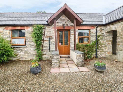 Фотография гостевого дома Kingfisher Cottage, Whitland