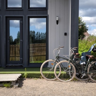 Фотография Коттеджа Частный дом Чёрный домик у озера Отрадное