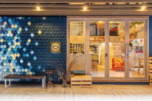 Фотография хостела Kinnon Deluxe Hostel Coworking Cafe