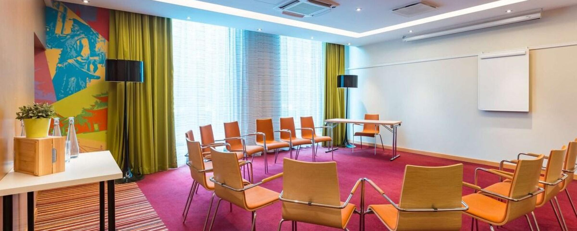 Фотографии конференц-зала Конференц-зал 6