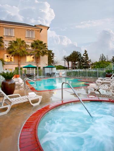 Фотография гостиницы Ayres Hotel Anaheim