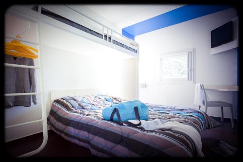 Фотография гостиницы hotelF1 Dijon Nord