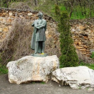 Фотография памятника Памятник М.Ю. Лермонтову