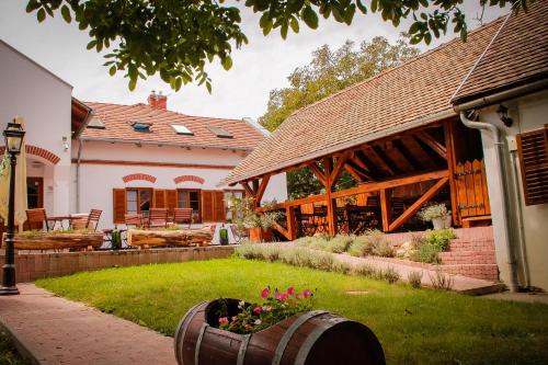 Фотография мини отеля Diófa Panzió