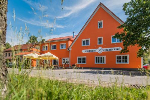 Фотография гостиницы Landgasthof Schwarzes Roß