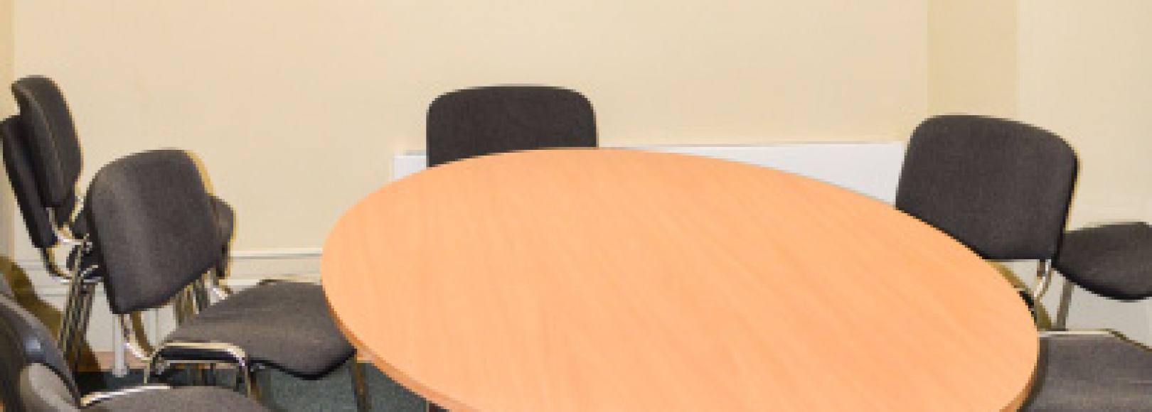 Фотография комнаты для переговоров Форест Инн Королев