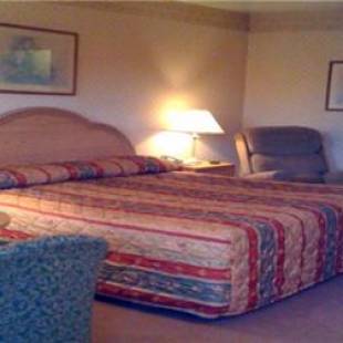 Фотографии мотеля
Relax Inn Lewisburg