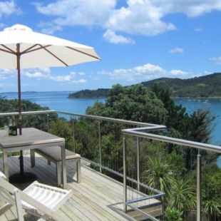 Фотография гостевого дома Bach on Burrell