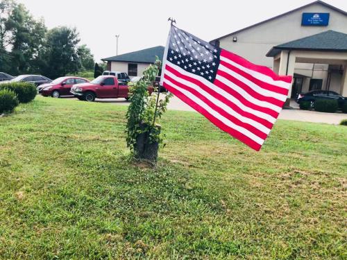 Фотография мотеля Americas Best Value Inn Pinckneyville