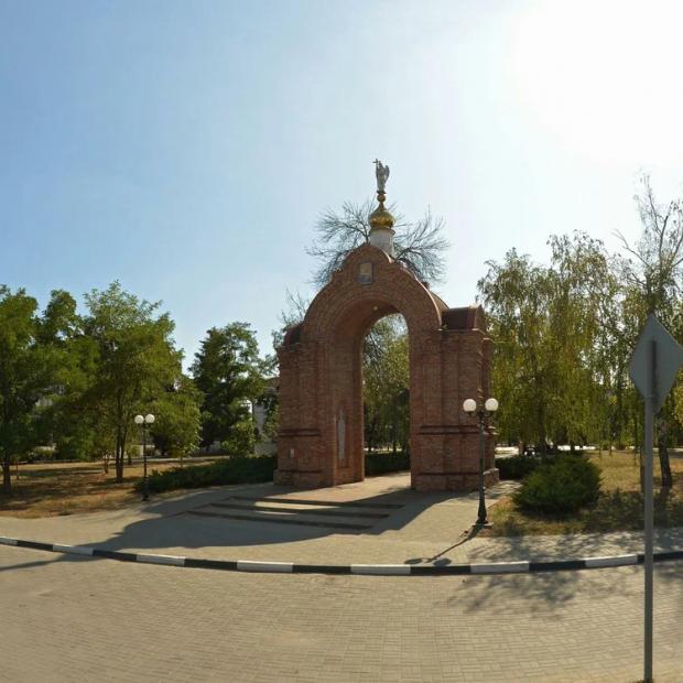 Фотография достопримечательности Арка в честь явления иконы Урюпинской Божьей Матери