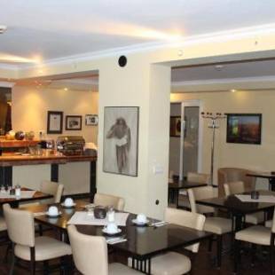 Фотографии гостиницы
Hotel America