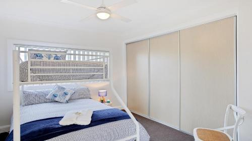 Фотография гостевого дома Sienna by the Sea - spacious coastal getaway