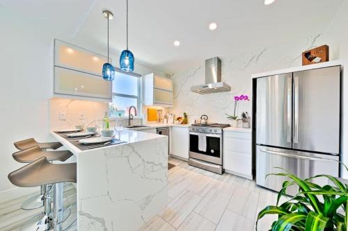 Фотография гостевого дома MB-732-4 - Ventura Place by the Sea #4