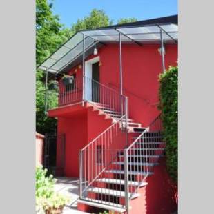 Фотографии гостевого дома
la casa rossa nel bosco