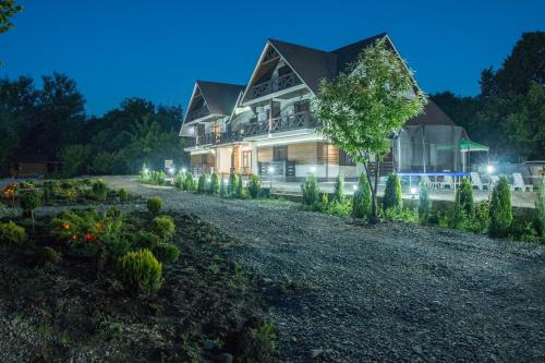 Фотография гостиницы Каштан