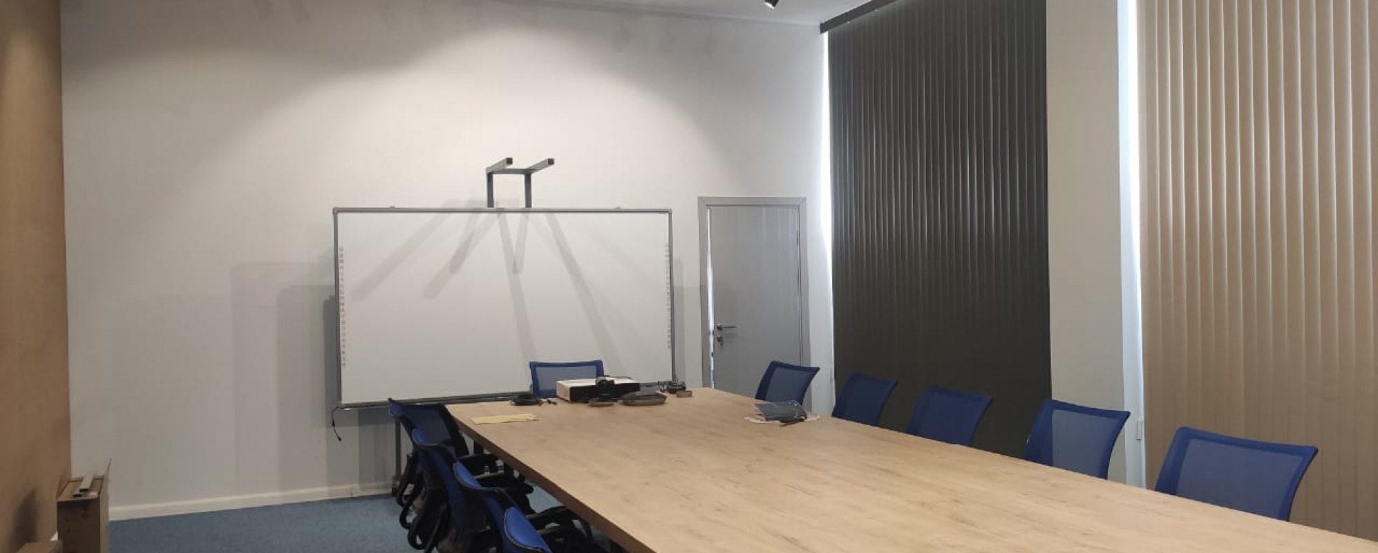 Фотографии комнаты для переговоров Переговорная комната в Технопарке Нобель
