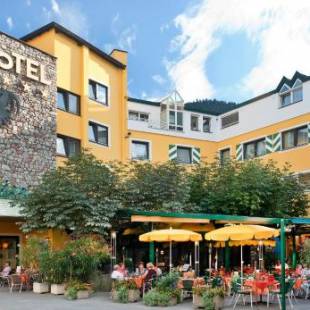 Фотографии гостиницы
Hotel Schrofenstein