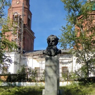 Фотография памятника Памятник П. П. Бажову