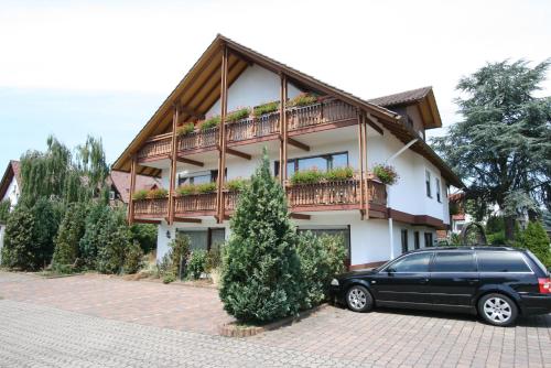 Фотография гостиницы Hotel Garni Sebastian