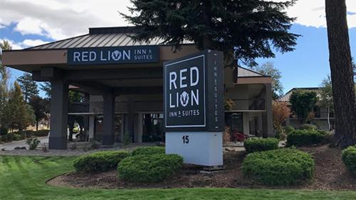 Фотография гостиницы Red Lion Inn & Suites Deschutes River - Bend