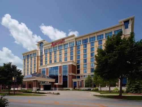 Фотография гостиницы Marriott Bloomington Normal Hotel and Conference Center