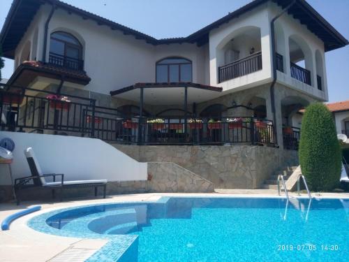 Фотография гостевого дома Къща за гости Мускат 2