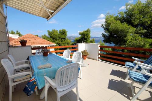 Фотография гостевого дома Apartments by the sea Lumbarda, Korcula - 9260