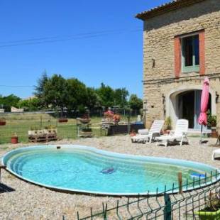 Фотографии гостевого дома 
            Maison de 7 chambres avec piscine privee jardin clos et wifi a Monteux
