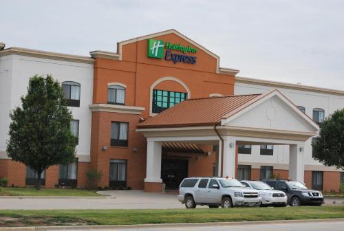 Фотография гостиницы Holiday Inn Express Bloomington West, an IHG Hotel