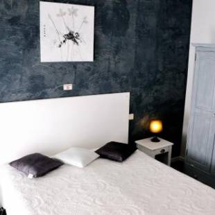 Фотографии гостиницы
Logis Hotel du Midi