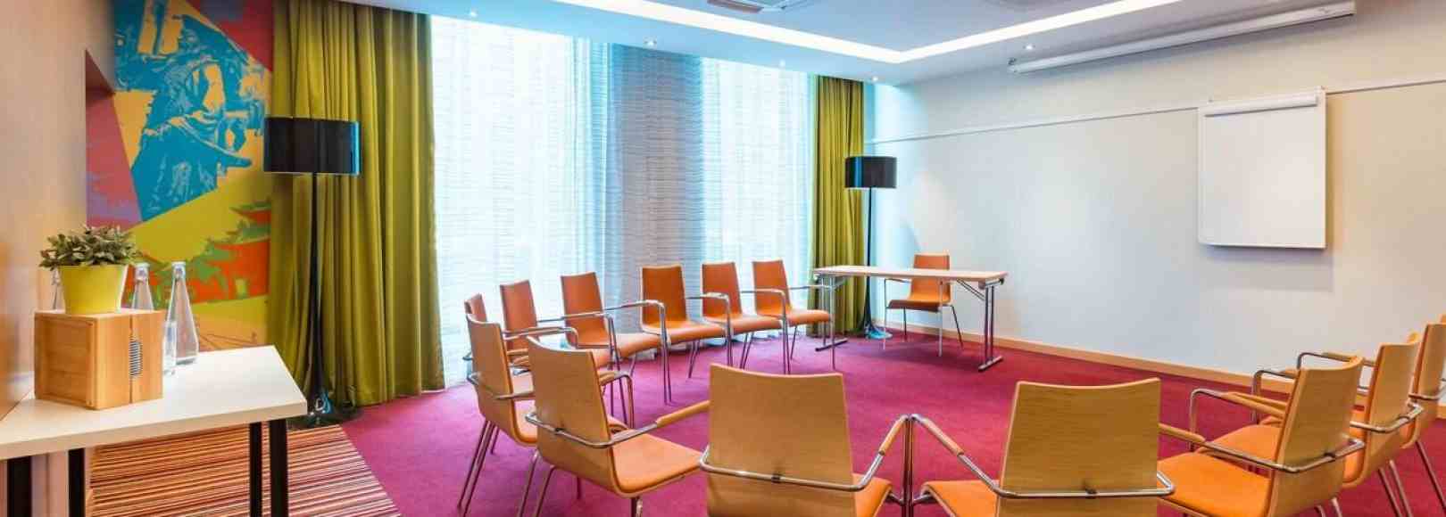 Фотография конференц-зала Конференц-зал 6