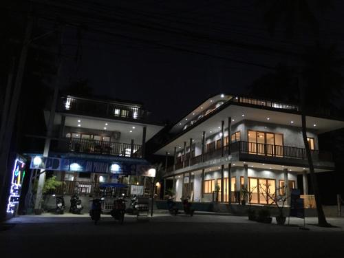 Фотография гостиницы Le Grand Bleu Hotel