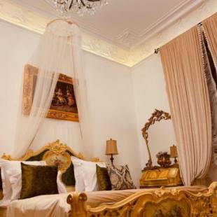 Фотографии гостиницы 
            Conacul Coroanei Luxury Boutique Hotel