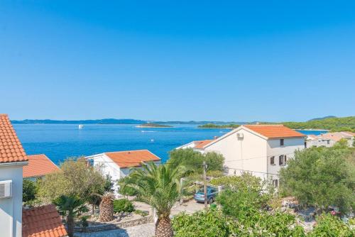 Фотография гостевого дома Apartments by the sea Zdrelac, Pasman - 15911